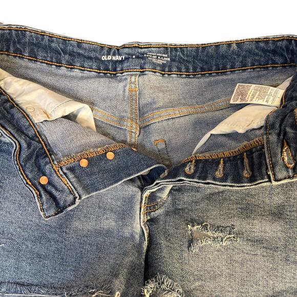 Old Navy Higher High-Rise Sky-High Cut-off Shorts Size 8 - Secret Smooth Pockets - Picture 6 of 7
